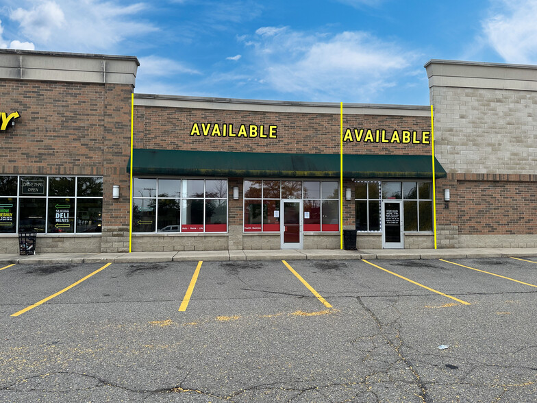 24950-24990 Outer Dr, Lincoln Park, MI for lease - Building Photo - Image 2 of 5