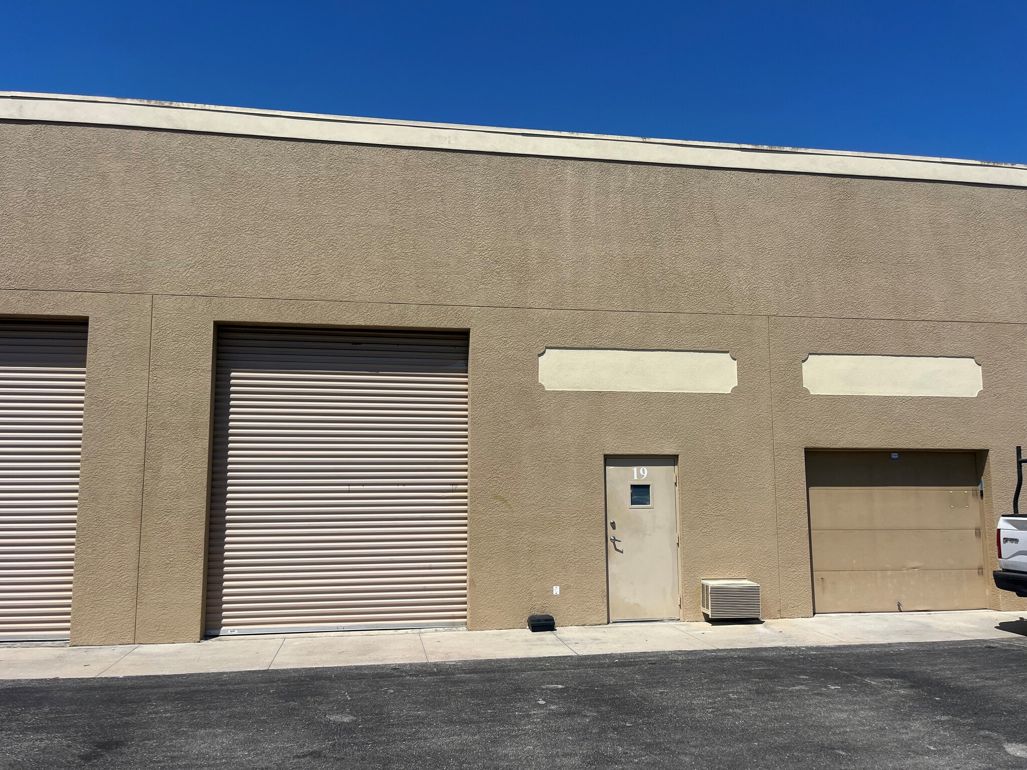 1040 Collier Center Way, Naples, FL for sale Building Photo- Image 1 of 1