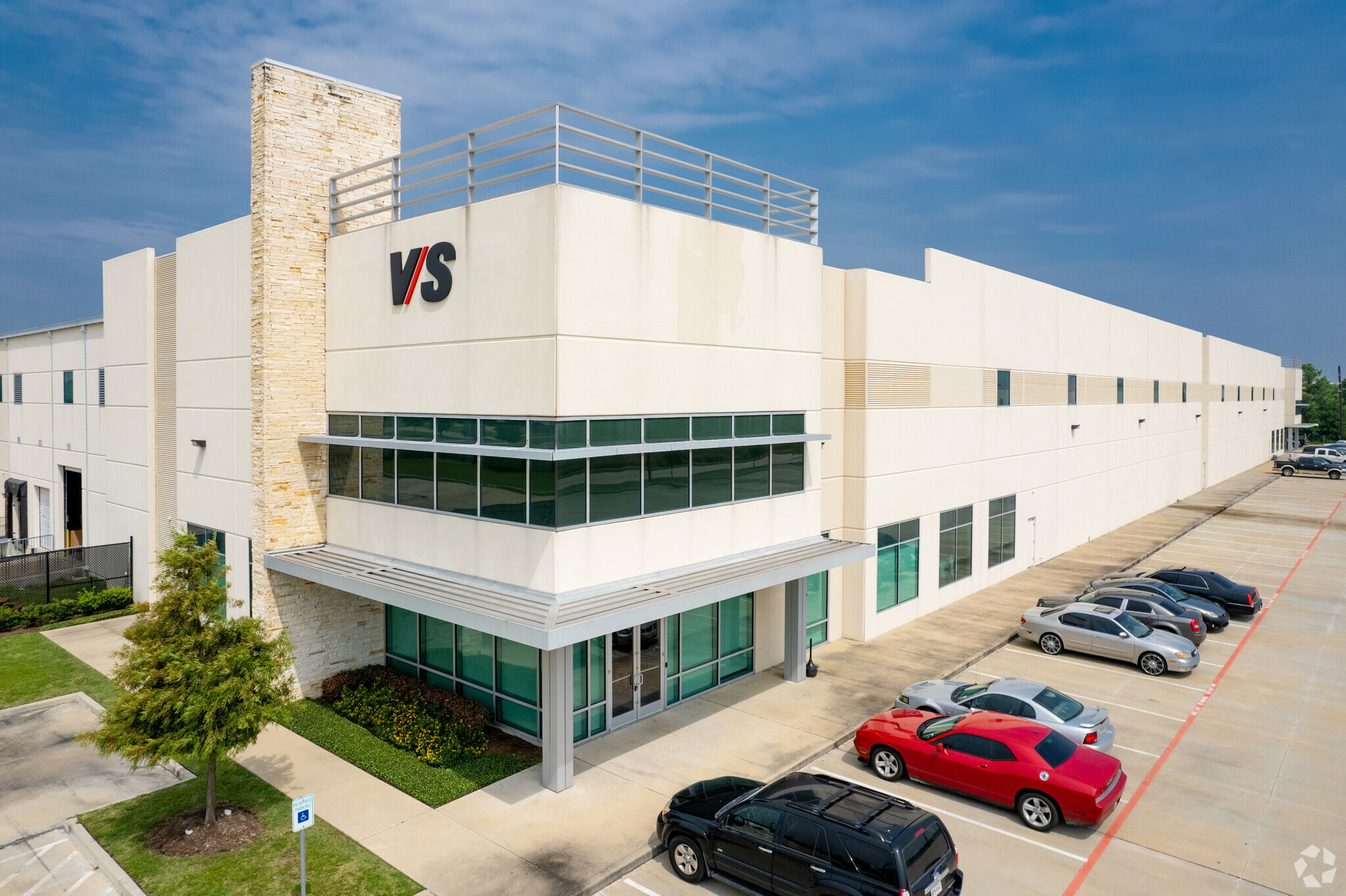 600 Fallbrook Dr, Houston, TX for sale Building Photo- Image 1 of 1