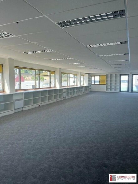 Office in Brest for sale - Interior Photo - Image 3 of 6