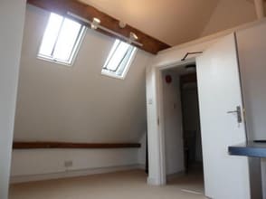 121-124 High St, Marlborough for lease Interior Photo- Image 2 of 2