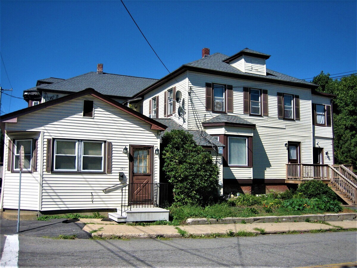 119121 Greenwood St, Gardner, MA 01440