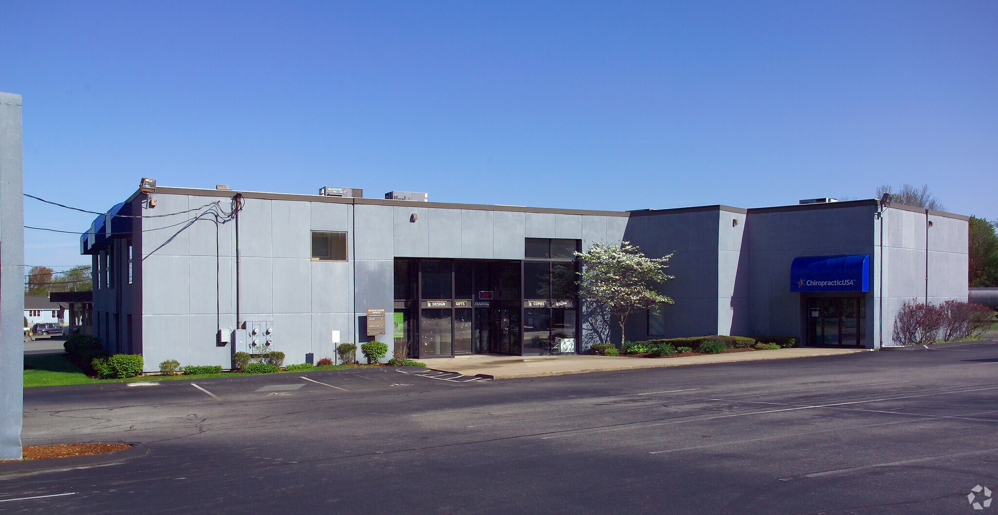 1600 Grand Army Hwy, Somerset, MA for sale Primary Photo- Image 1 of 1