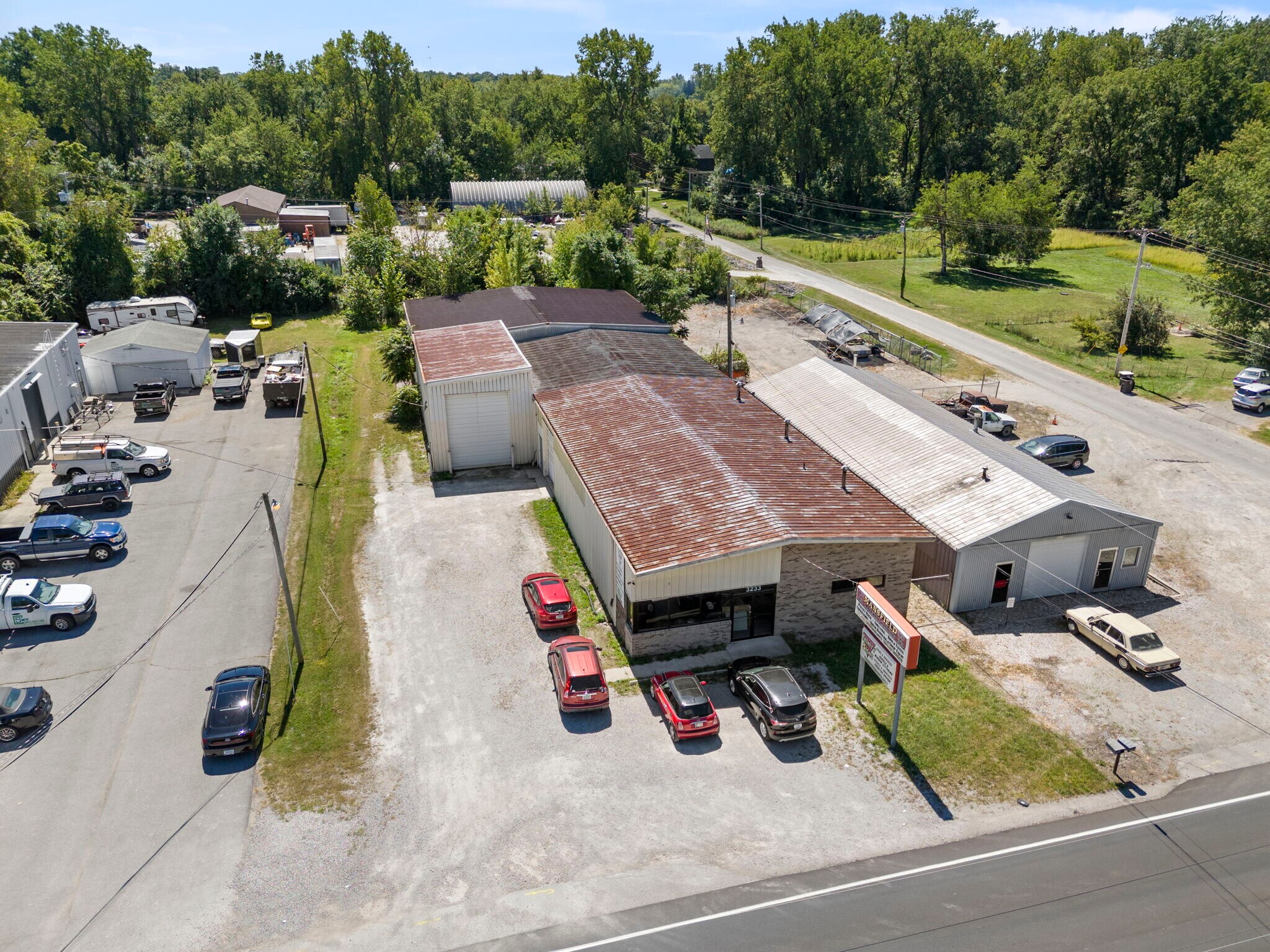 3233 Covington Rd, Fort Wayne, IN for sale Primary Photo- Image 1 of 1