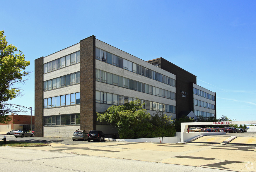 20545 Center Ridge Rd, Rocky River, OH 44116 Park West Building