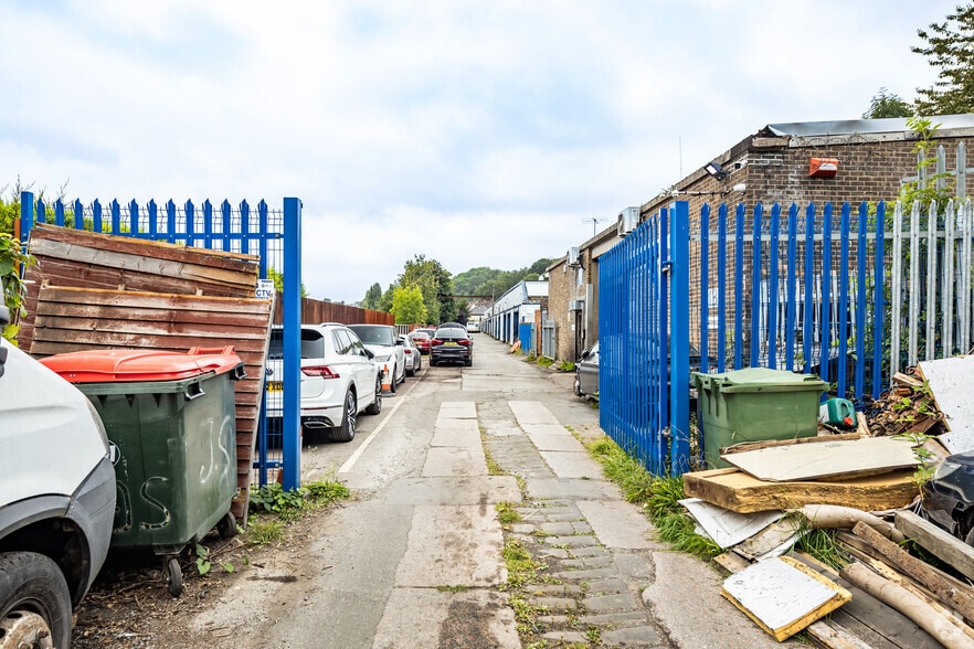 Powell Rd, Shipley for lease - Building Photo - Image 3 of 3