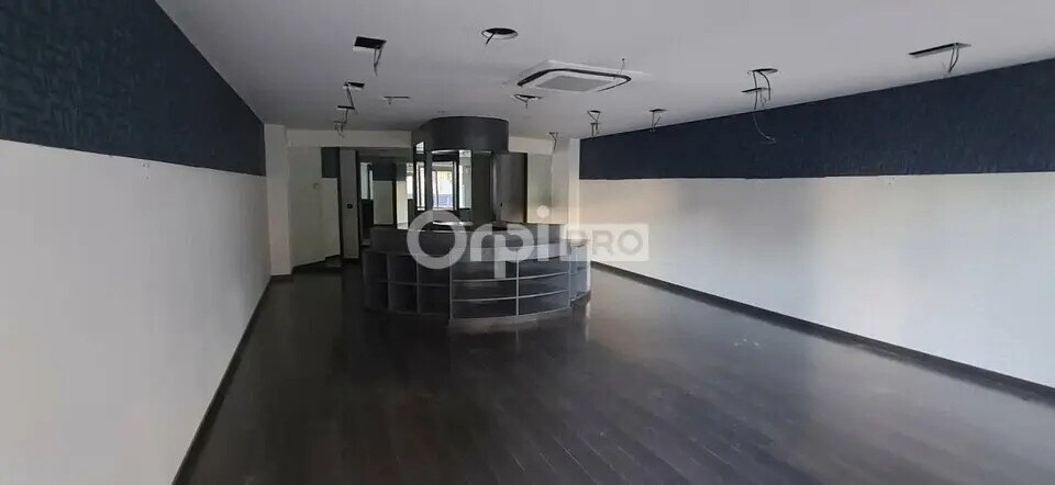 Office in Pau for lease - Interior Photo - Image 2 of 5