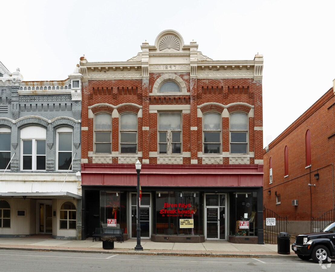 209 N Main St, Delphos, OH 45833