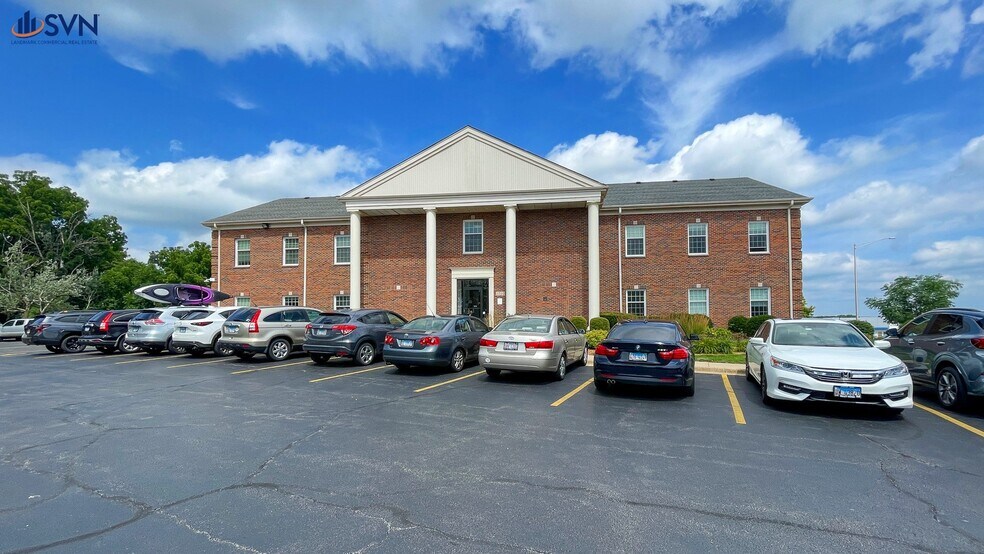 1750 E Main St, St Charles, IL for lease - Building Photo - Image 3 of 7