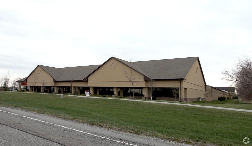 15220 Cumberland Rd, Noblesville, IN for lease - Primary Photo - Image 1 of 5