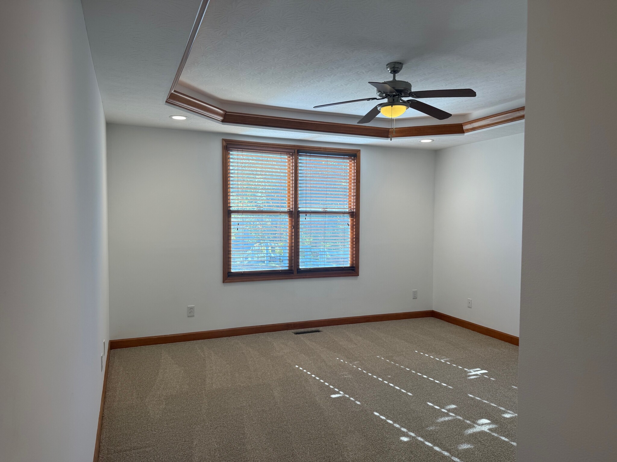 12952 Frogtown Connector Rd, Walton, KY for sale Interior Photo- Image 1 of 7