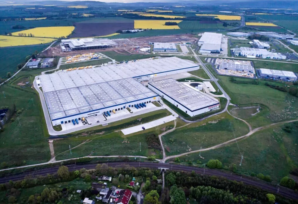  for lease Building Photo- Image 1 of 1