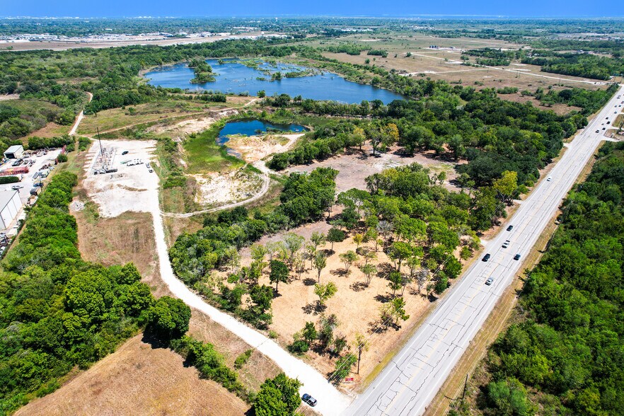 17827 HWY 35 hwy, Pearland, TX for sale - Aerial - Image 2 of 6