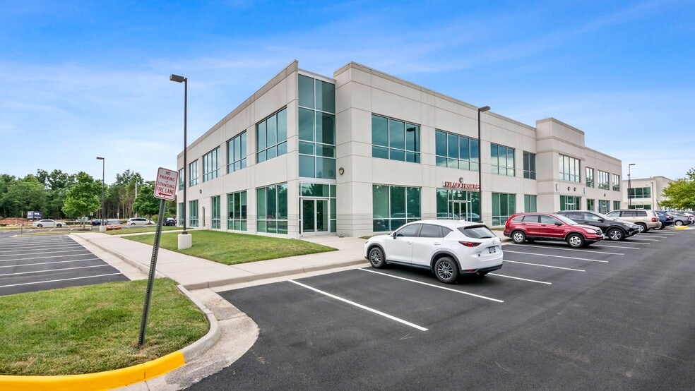 14801 Murdock St, Chantilly, VA for sale - Building Photo - Image 1 of 1