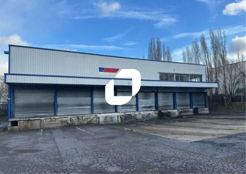 Flex in Morangis for lease - Building Photo - Image 1 of 11