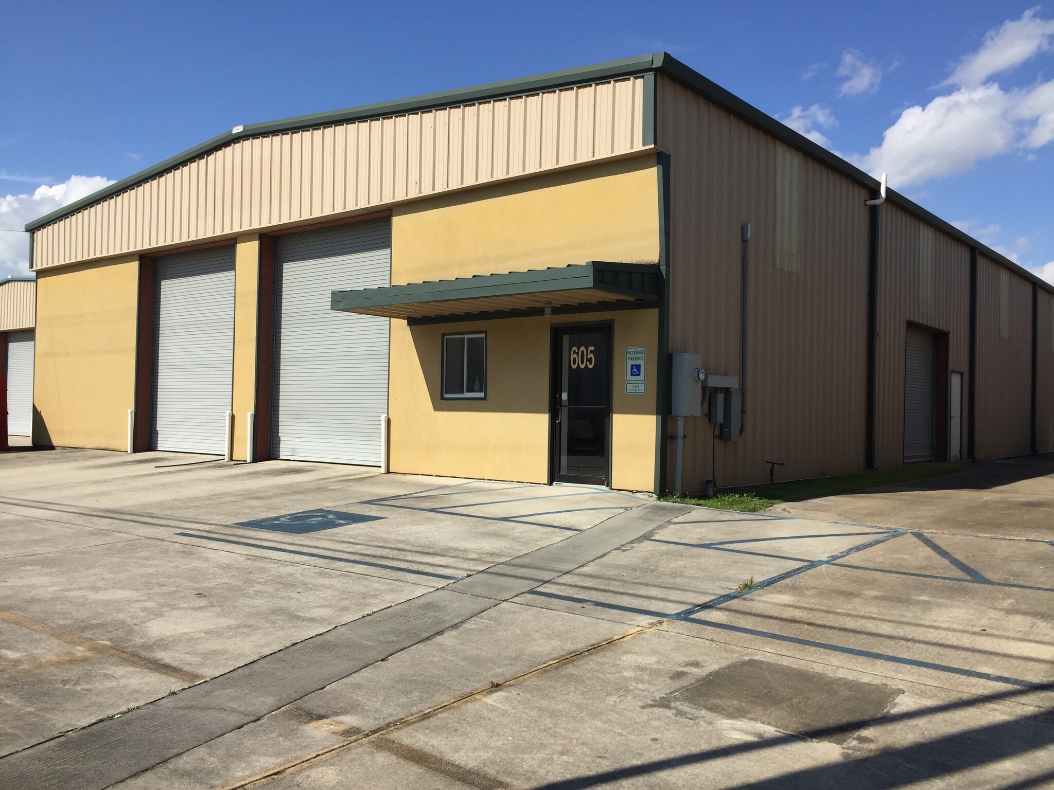 605 S Al Davis Rd, New Orleans, LA for sale Primary Photo- Image 1 of 1