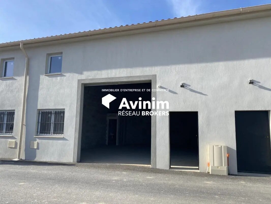 Flex in Fayence for lease Building Photo- Image 1 of 6