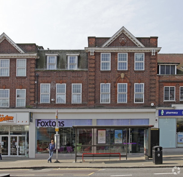 33-35 Bridge St, Pinner for lease - Building Photo - Image 1 of 28