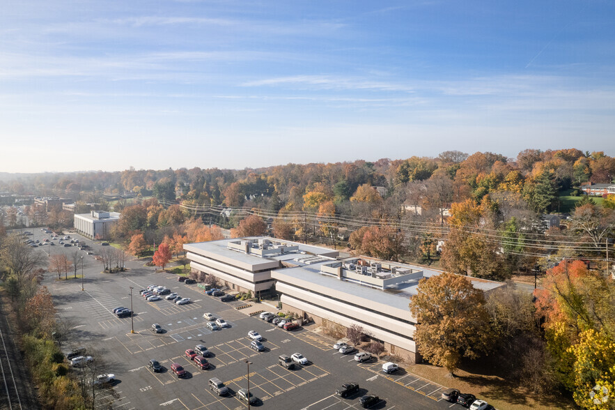 700 Kinderkamack Rd, Oradell, NJ for lease - Aerial - Image 2 of 12