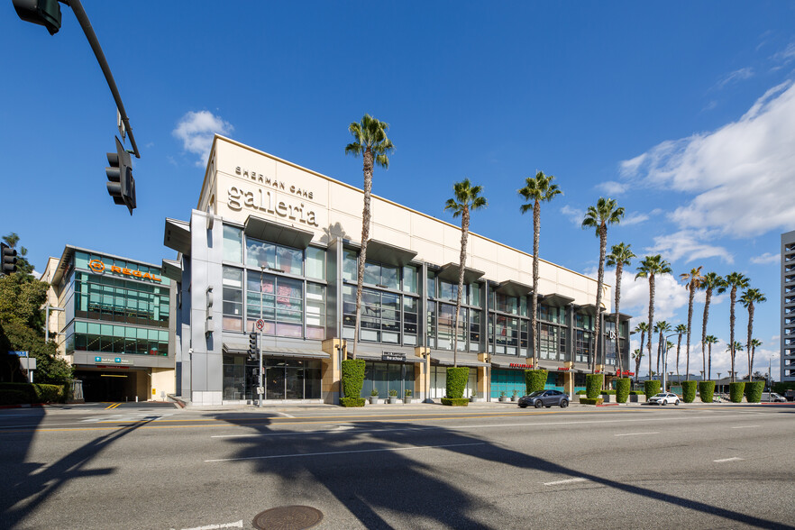 15301 Ventura Blvd, Sherman Oaks, CA for lease - Building Photo - Image 3 of 121