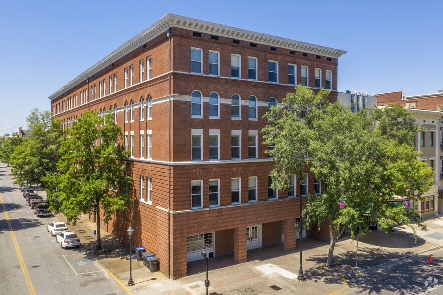 702 Broad St, Augusta, GA for lease - Primary Photo - Image 1 of 10