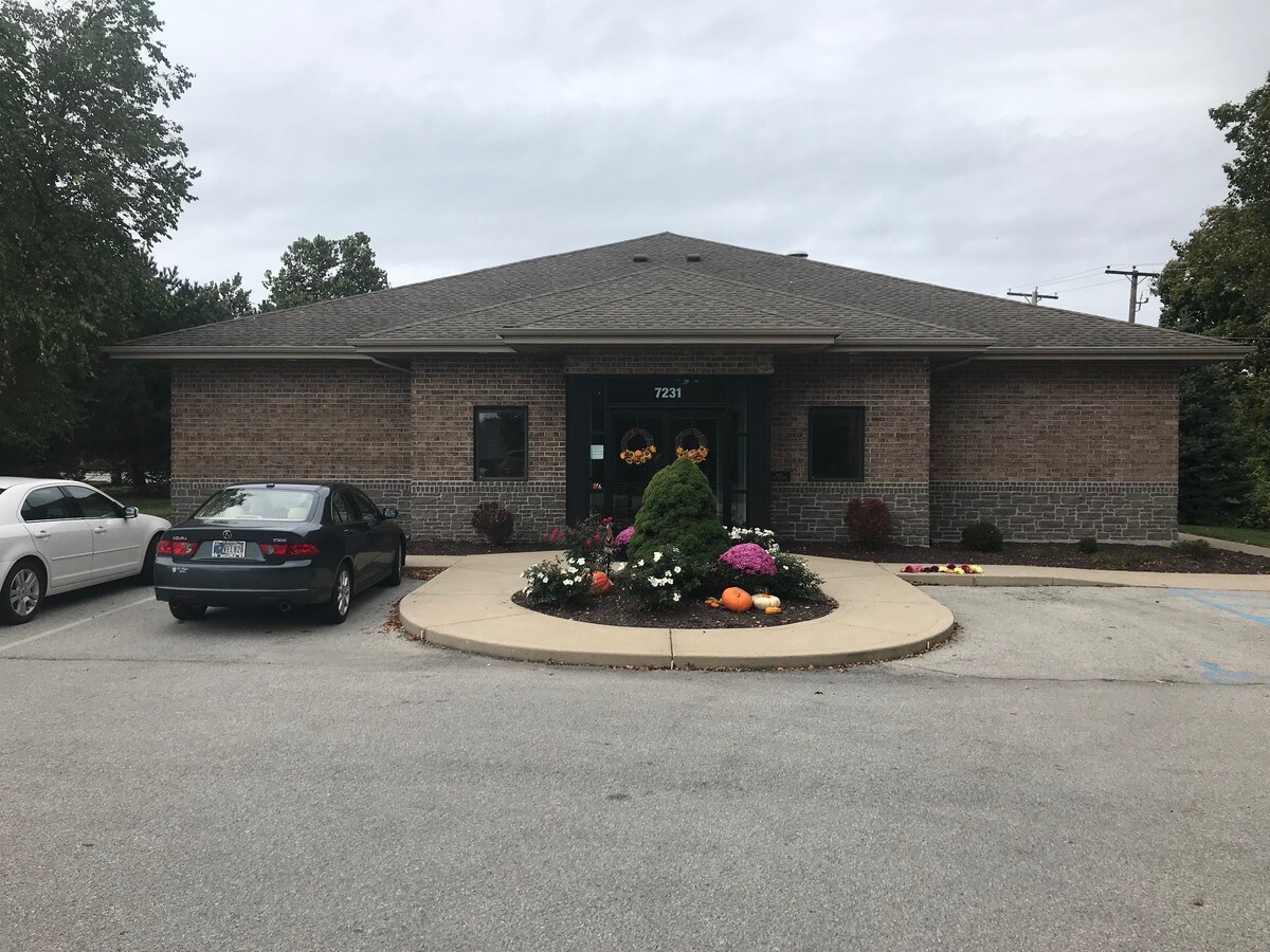 7231 Engle Rd, Fort Wayne, IN 46804