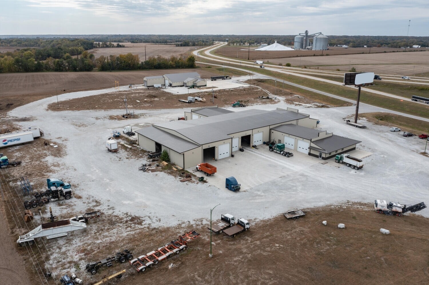 25137 Outer Road 27, Wayland, MO 63472 Motivated Seller Negotiable