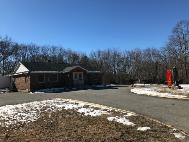 Retail in Killingly, CT for sale - Primary Photo - Image 1 of 1