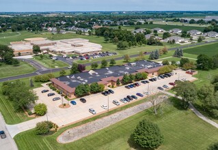 1400 E Inman Pky, Beloit, WI for lease Building Photo- Image 1 of 2