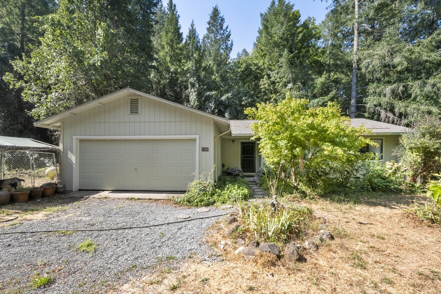 9250 Hwy 116, Forestville, CA for sale - Primary Photo - Image 1 of 1