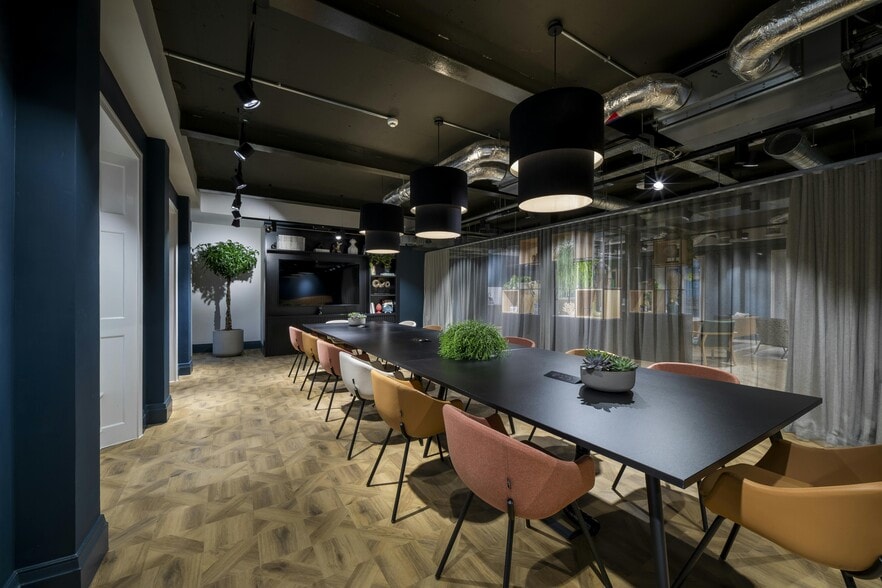 New Bridge St W, Newcastle Upon Tyne for lease - Interior Photo - Image 2 of 48