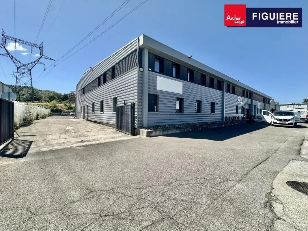 525 Rue Des Roseaux, Bouc-Bel-Air for lease Building Photo- Image 1 of 15