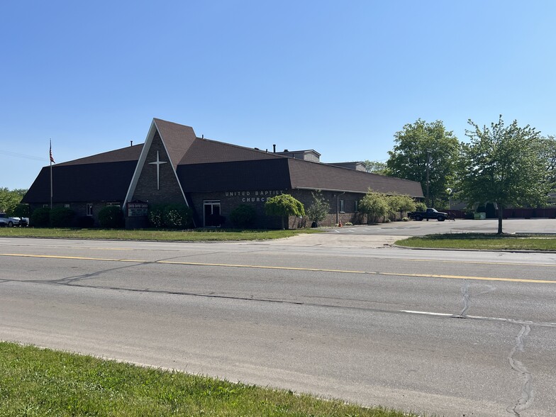 236 Middlebelt Rd, Garden City, MI for lease - Primary Photo - Image 1 of 10