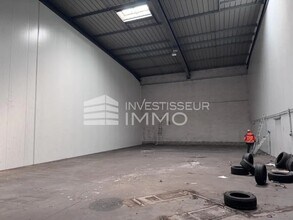 Office in Meaux for lease Interior Photo- Image 2 of 3