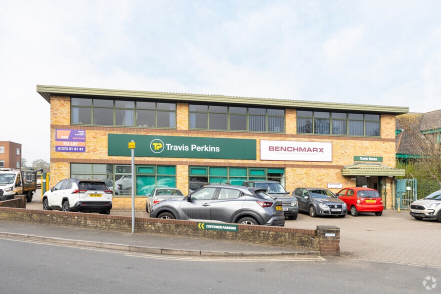 Oak Rd, Leatherhead for lease - Building Photo - Image 2 of 3