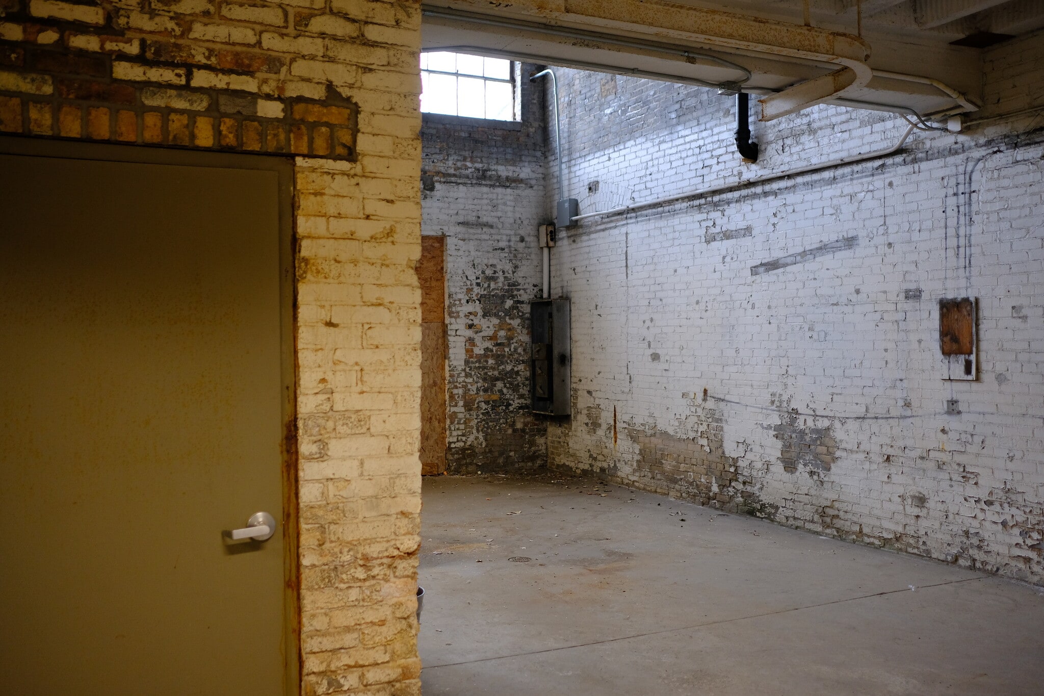 408 W Main St, Benton Harbor, MI for lease Interior Photo- Image 1 of 49