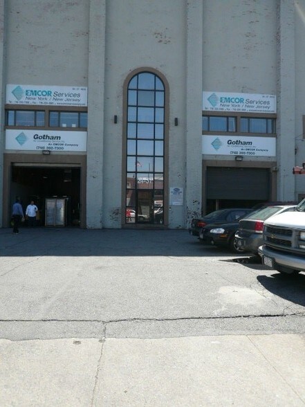 24-37 46th St, Astoria, NY for sale - Primary Photo - Image 1 of 1