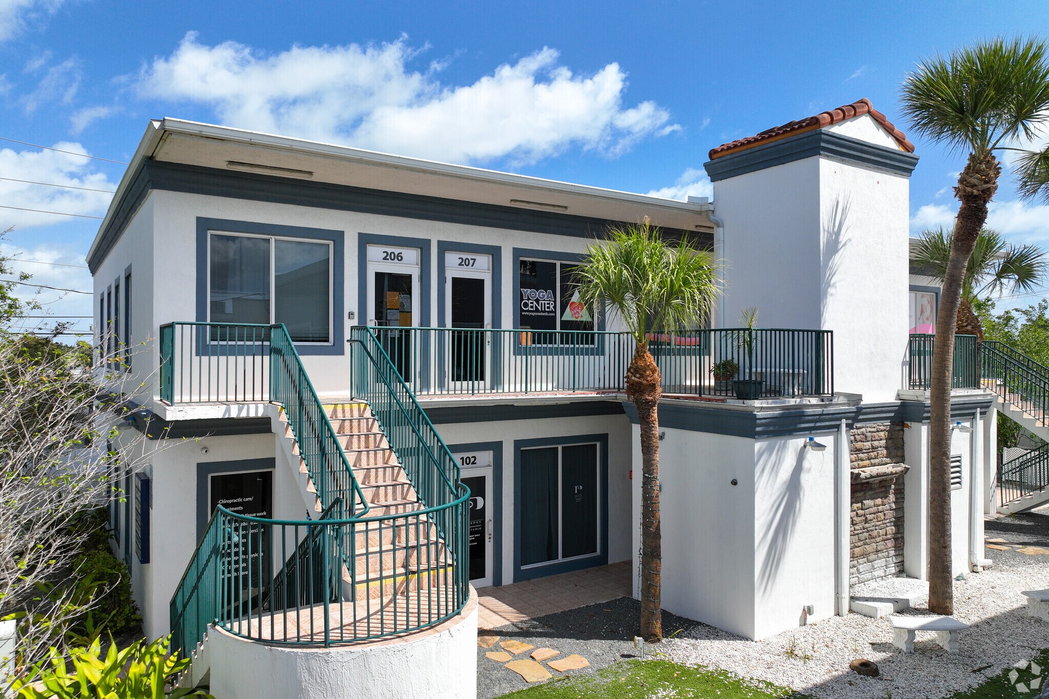 811 SE 8th Ave, Deerfield Beach, FL for lease Primary Photo- Image 1 of 25