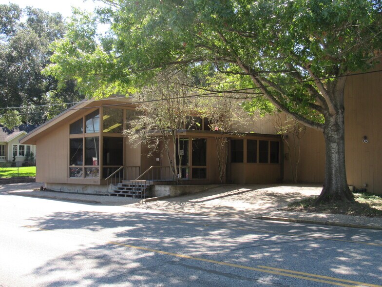1702 S Market St, Brenham, TX for sale - Building Photo - Image 1 of 1