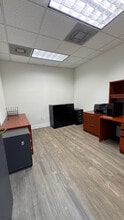 4500-4500 N University Dr, Coral Springs, FL for lease Interior Photo- Image 2 of 4