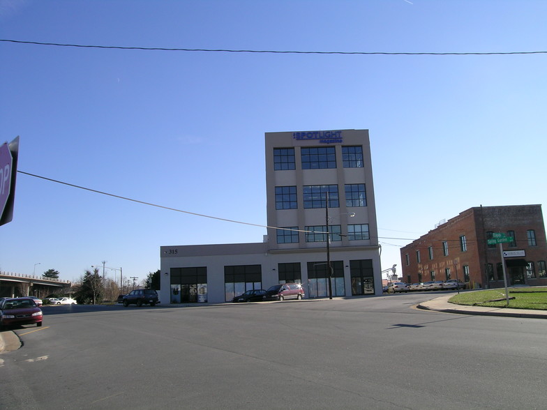 315 Spring Garden St, Greensboro, NC for lease - Building Photo - Image 3 of 8