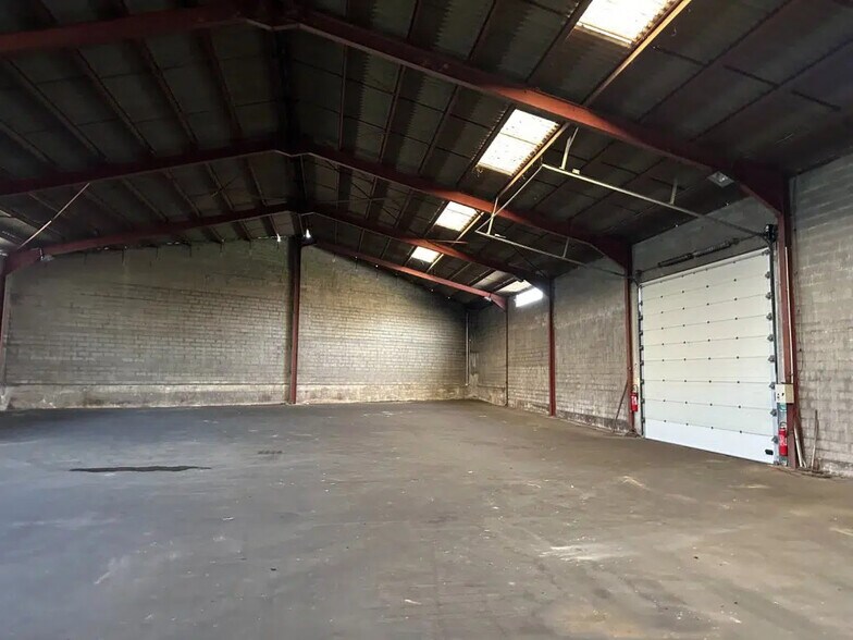 Flex in Sennecey-le-Grand for sale - Building Photo - Image 3 of 6