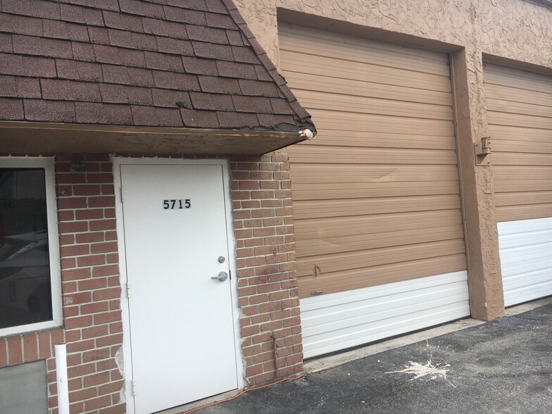 5713-5727 NE 14th Ave, Fort Lauderdale, FL for lease - Building Photo - Image 1 of 12