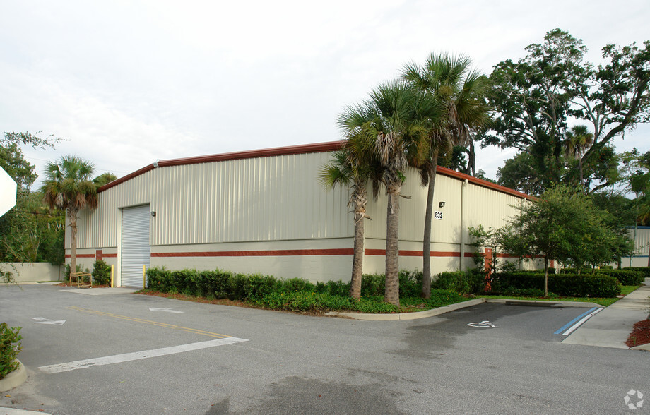 832 S Nova Rd, Daytona Beach, FL for lease - Building Photo - Image 2 of 13