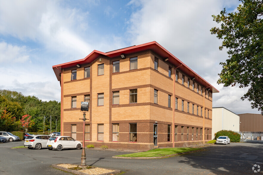 Stafford Park 13, Telford for lease - Primary Photo - Image 1 of 3