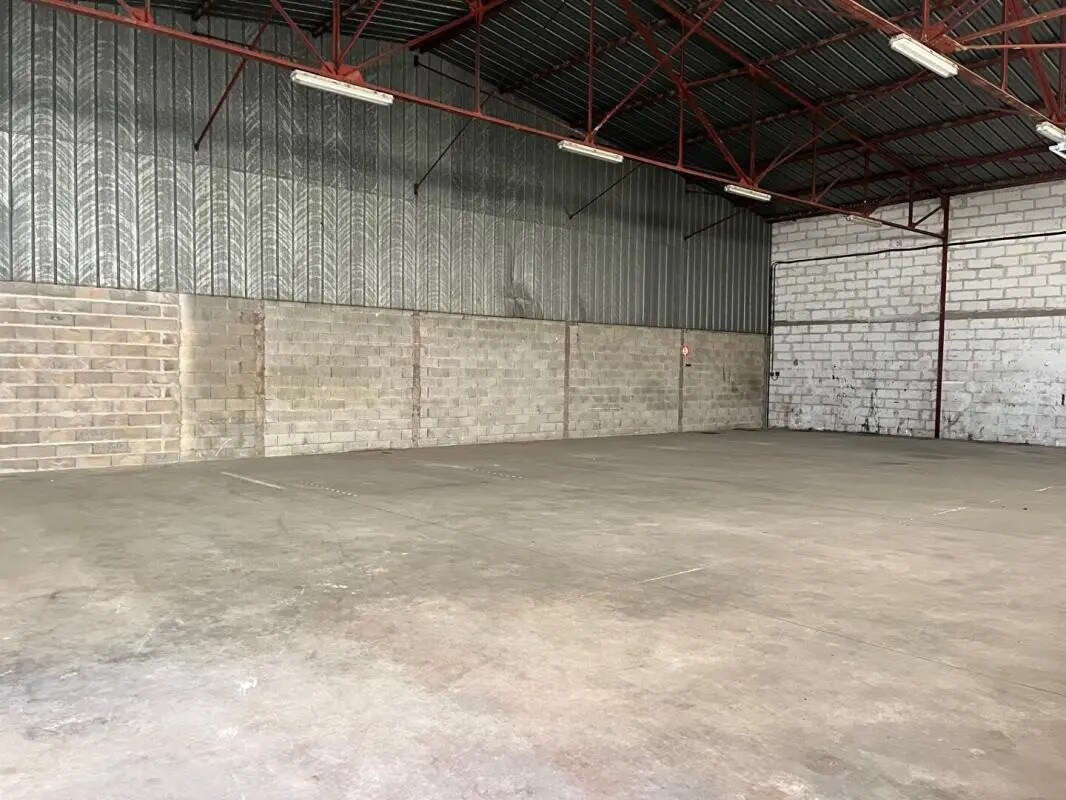 Flex in Thise for lease Building Photo- Image 1 of 4