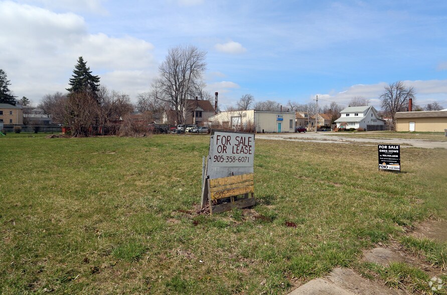 229 Niagara Blvd, Fort Erie, ON L2A 3G9