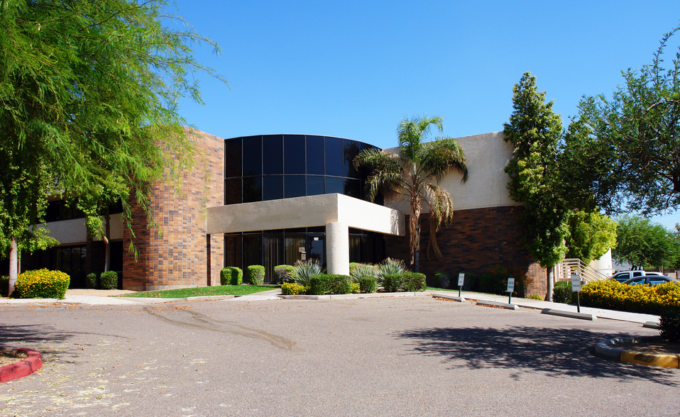 102 W Julie Dr, Tempe, AZ for sale - Building Photo - Image 1 of 1