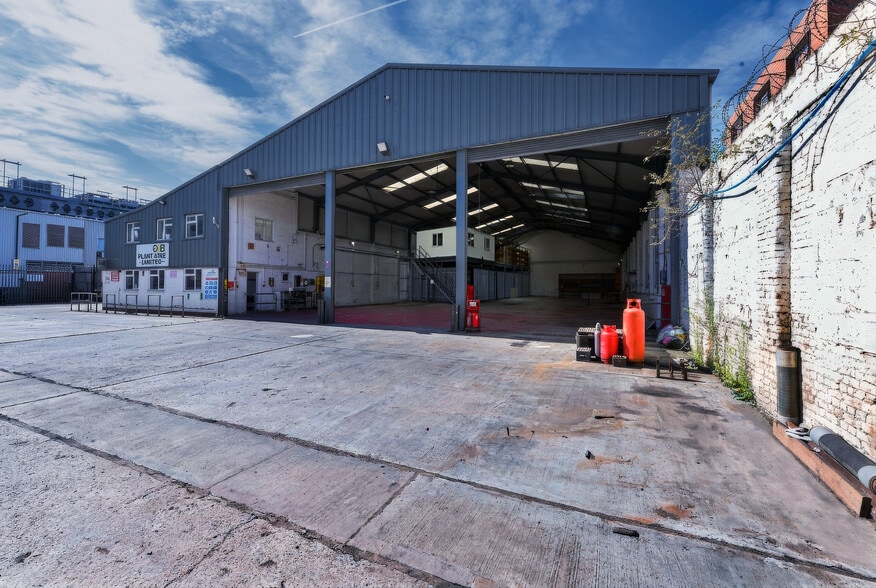 Nobel Rd, London for lease - Building Photo - Image 1 of 16