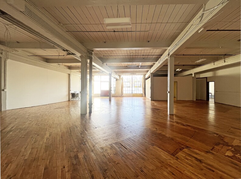 2200 Adeline St, Oakland, CA for lease - Building Photo - Image 1 of 11